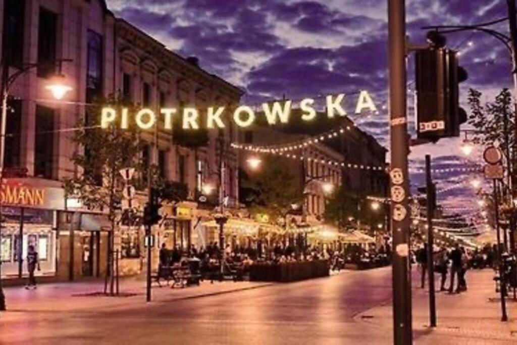 P-122 Piotrkowska Apartment. Łódź Esterno foto